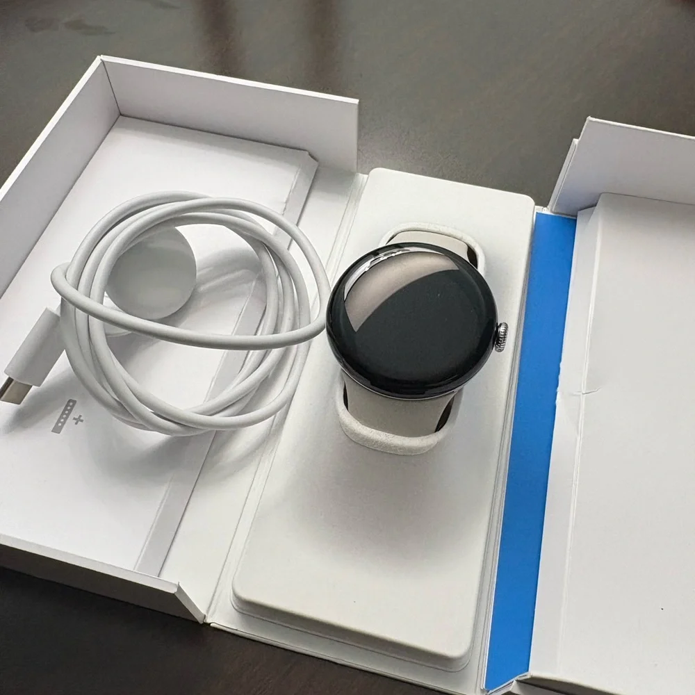 Google Smartwatch Black and Silver Sleek Design